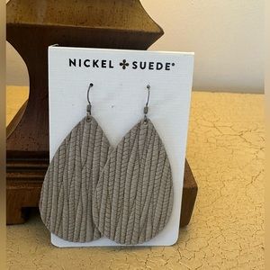Nickel + Suede Ash Grove leather earrings- NWT